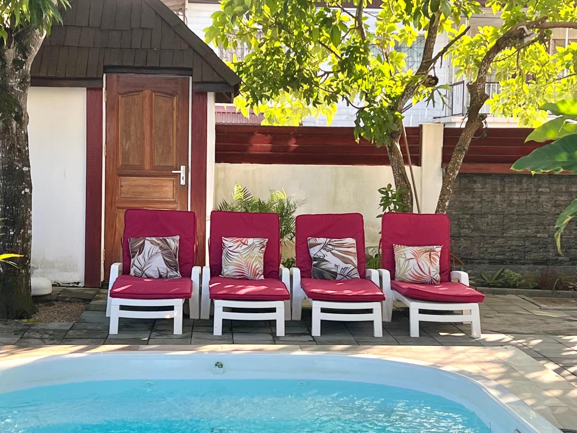 Villa Famiri Boutique Hotel Парамарибо Екстер'єр фото